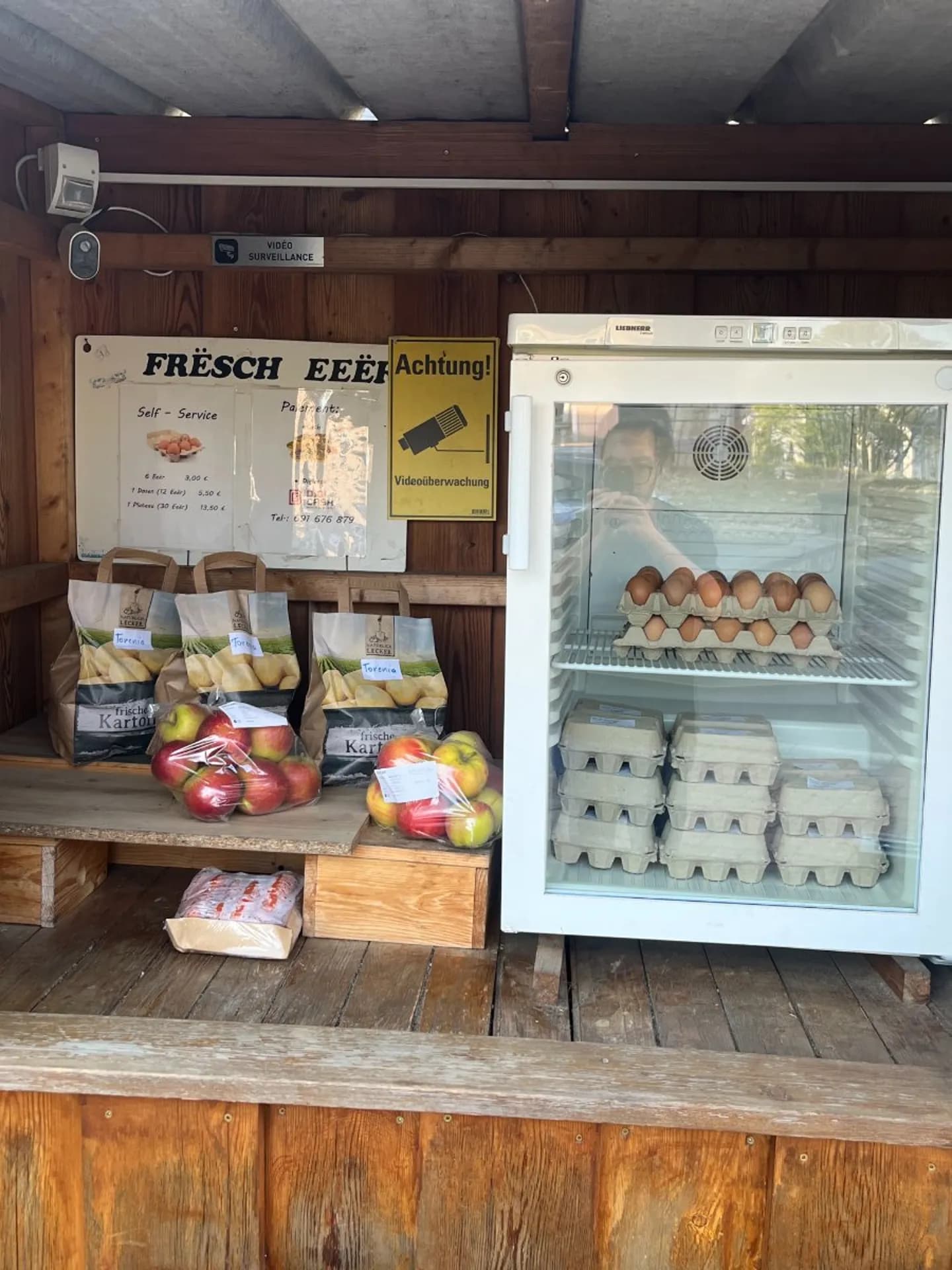 Fresh eggs Stand